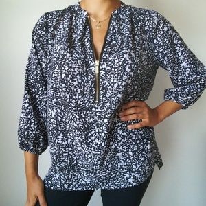 Michael Kors B&W zip front 3/4 sleeve blouse